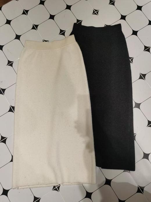 【门店同款】ENJOY冬季软糯针织长半裙 168343285 商品图1