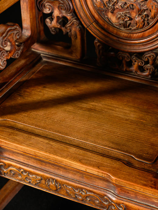 清	榉木透雕灵芝纹扶手椅（一对） 商品图3