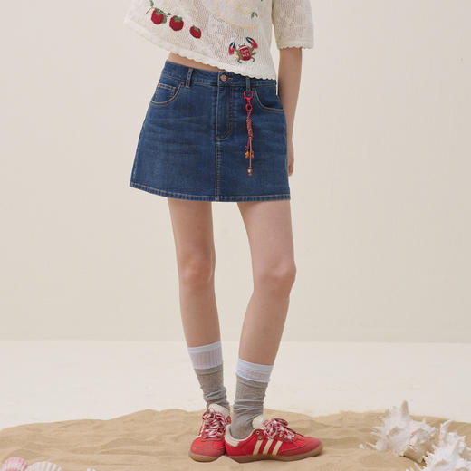 谜底撞色车缝牛仔裤短裤2026夏季新品编织绳饰挂件A型女262MJ0465 商品图0