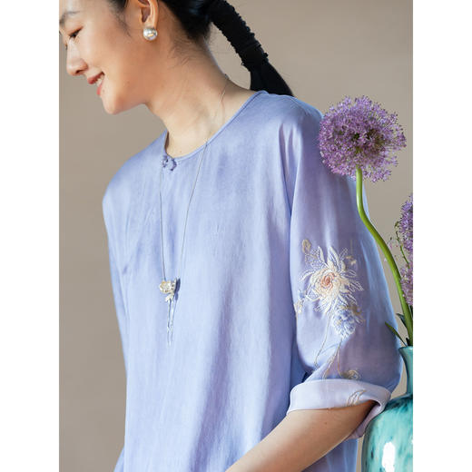 牧衣游原创 22姆米重磅双宫绸手工刺绣小衫古朴系带禅意上衣 星阳 商品图1