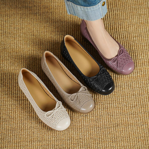 【预售5天】3.5CM小众时尚镂空气质单鞋2026春秋新款方头粗跟一脚蹬小皮鞋J&60915 商品图0