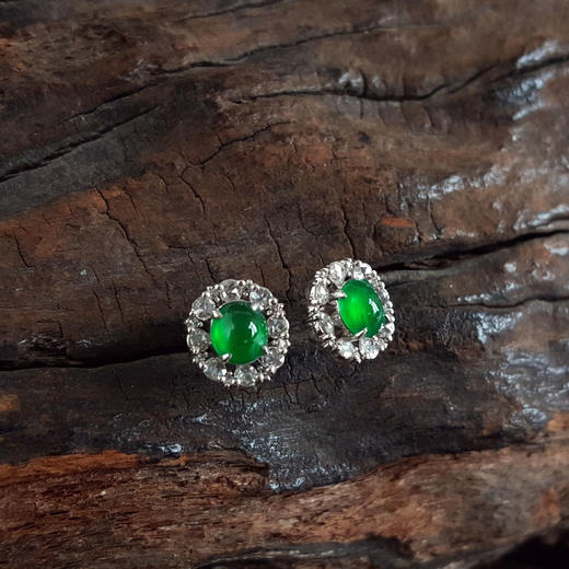 【天然正品】A货翡翠AU750白金镶钻镶天然细腻冰种满绿蛋面翡翠耳钉18.4*9.4*8.8MM（皆取最大值）240326NJM07 商品图4