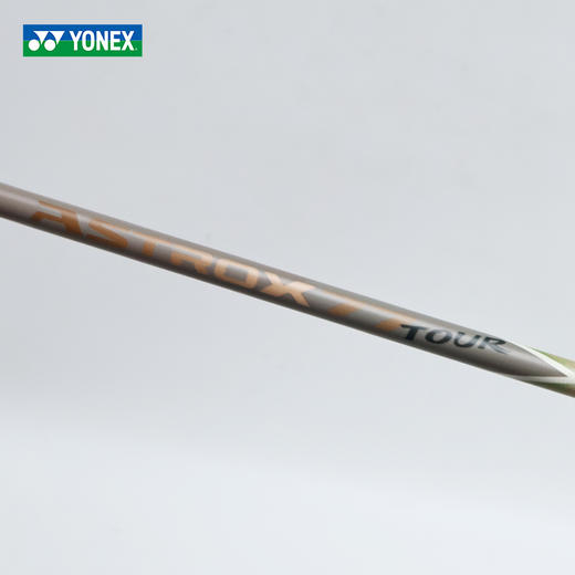 【618活动进行中】YONEX尤尼克斯羽毛球拍天斧77进攻拍限定拾光系列AX77-PLAY 全碳素AX77-TOUR球拍 商品图3