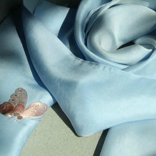 手工刺绣蝶舞天涯 斜纹真丝围巾 商品图2