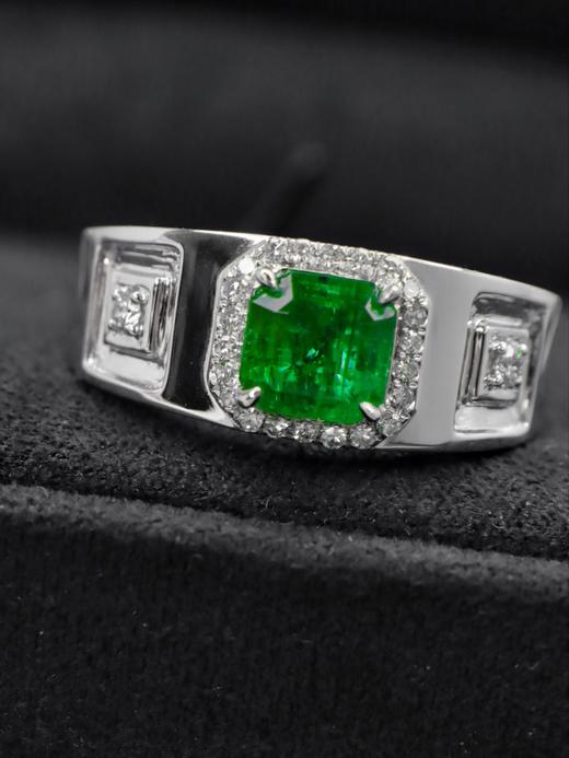 1.1克拉祖母绿戒指 商品图1