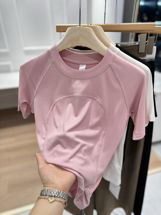 lulu正品糯叽叽坑条显瘦弹力运动T恤 商品图0