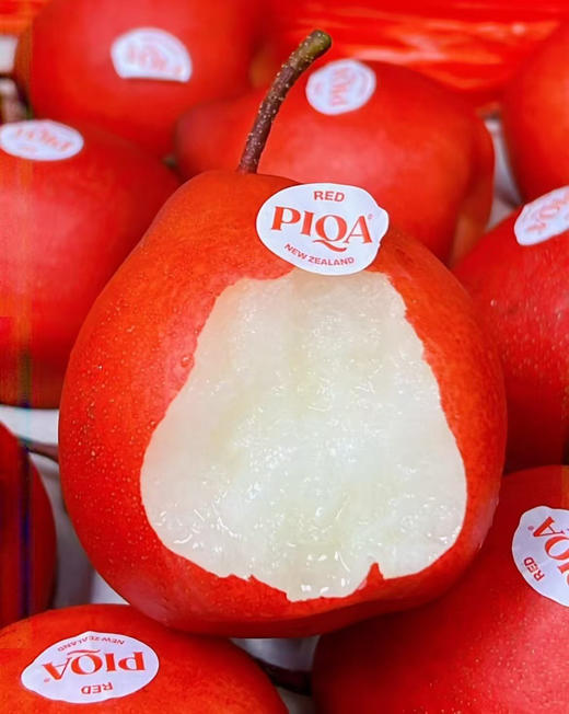 依旧是那口熟悉的甜蜜
带着水蜜桃的芳香和梨的多汁
Piqa Red·新西兰红啤梨 商品图0