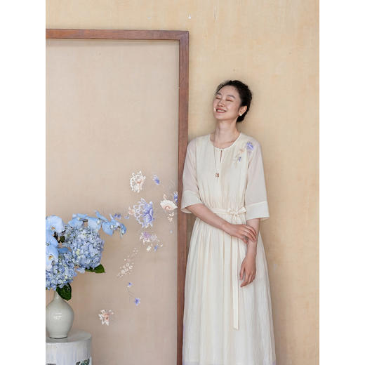 牧衣游原创 丝棉手工刺绣连衣裙新款限量福利款 风屿不支持会员折 商品图1