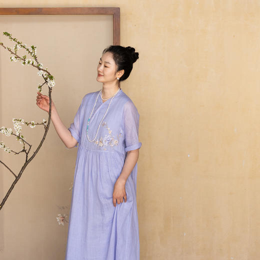 牧衣游原创 手工刺绣苎麻连衣裙女新款宽松轻薄古朴文艺长裙 云肆 商品图0