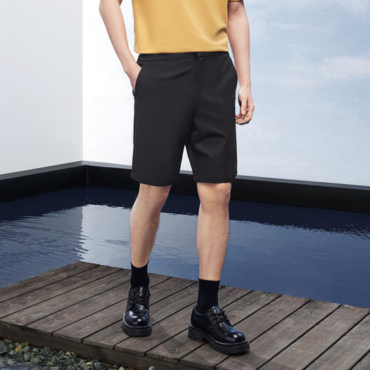 【柒先生系列】柒牌男装2026夏季宽松半松紧腰垂感舒适便装短裤 130H71240 商品图1