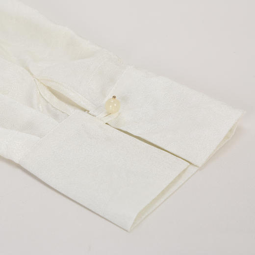 RF209斯尔丽26新款改良国风立领可打开穿宽松版及臀挡肉衬衣 商品图6