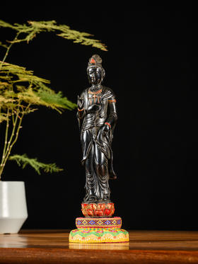 清	紫檀漆金观音像