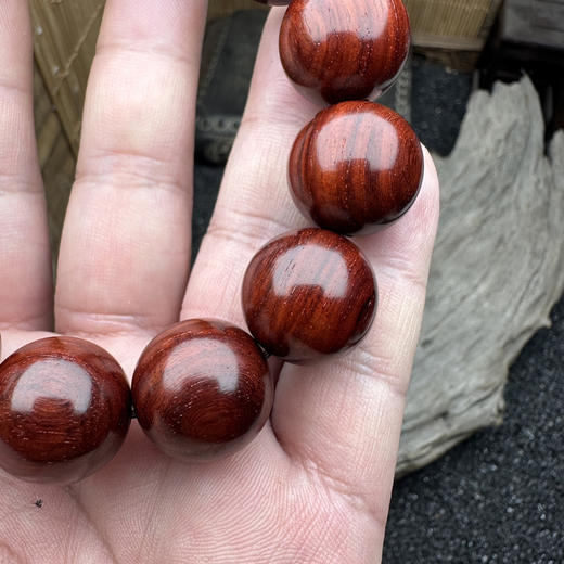 【周五秒杀】1.8*13颗 4星 小叶紫檀（偏树芯） 商品图3