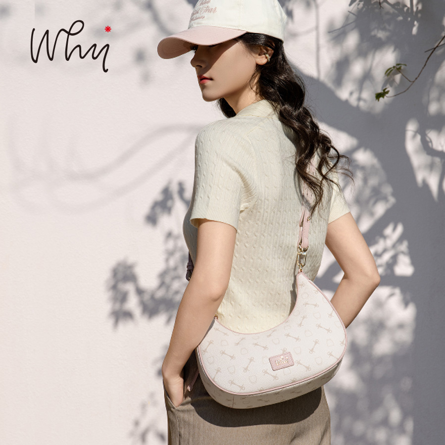 WHY新款马衔扣印花腋下包女2026夏季月牙包粉色法式单肩斜挎包通勤百搭​​YAP11782Z
