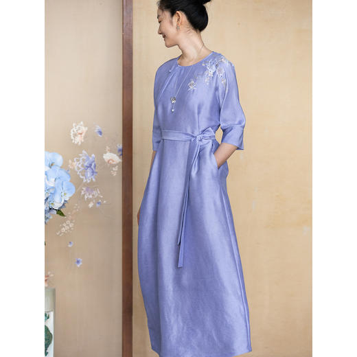 牧衣游原创 重磅双宫绸手工刺绣桑蚕丝连衣裙女蓝色复古长裙 以夏 商品图1
