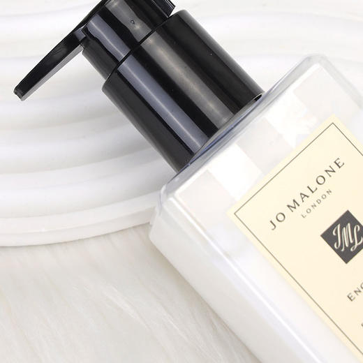 JOMALONE祖玛珑英国梨/蓝风铃香氛身体润肤乳液 250ml/沐浴露250ml（CDF） 商品图1