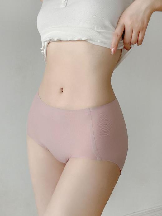 官网109！爱家无痕轻薄冰丝凉爽全包臀女士三角裤内裤 蜜桃臀蚕丝混纺底裆底裤 商品图4