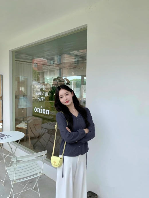 天猫同步【垂坠~免熨烫】拉夏贝尔/La Chapelle气质时尚V领排扣两侧系带设计仿牛仔长袖衬衫舒适上衣女 商品图6