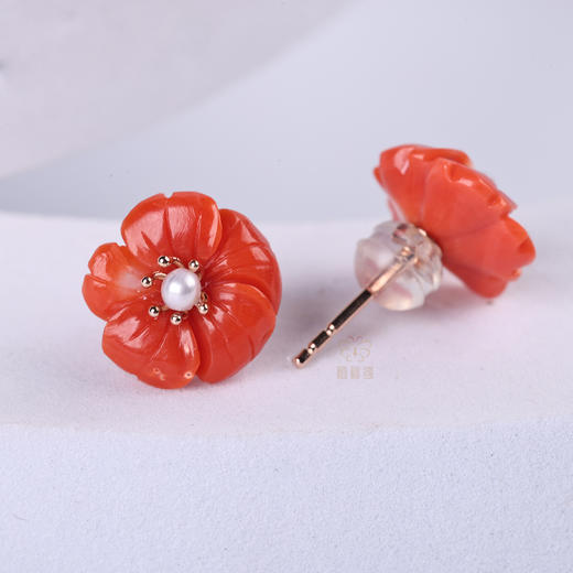 【红梅花开】珊瑚小红花耳钉SH12510037 商品图4