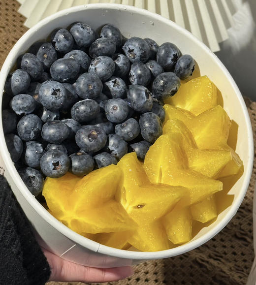 【鲜果切】杨桃+蓝莓（750ml） 商品图0