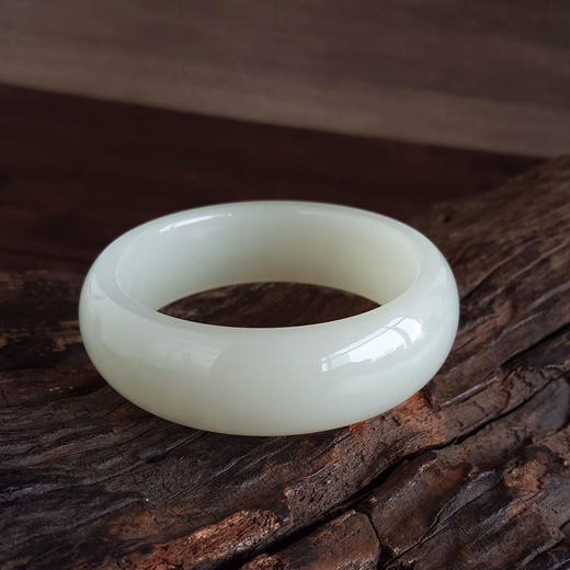 【天然正品】天然精品青海料细腻轮胎镯油润度佳60.5号和田玉手镯101125AH04 商品图3