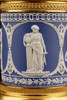 独角鹿西洋古董19世纪英国Wedgwood工坊出品铜鎏金精雕水晶垂饰蓝色浮雕陶瓷烛台一对 商品缩略图6