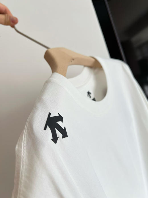 青岛工厂外贸原单迪桑特 情侣抗菌速干运动圆领短袖T恤，黑白两色，两个款 商品图6