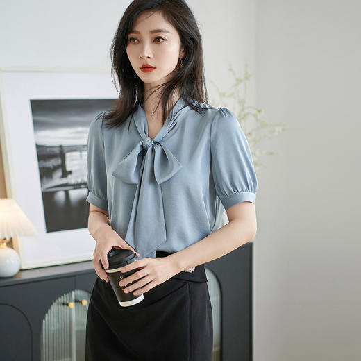 米思阳2026夏季新款职业气质高级感缎面衬衫蝴蝶结短袖上衣女小衫1816/1240 商品图1