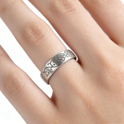 【美好生香】足银999..9梅花拉丝面开口戒指【RP-JZ580190】 商品图1