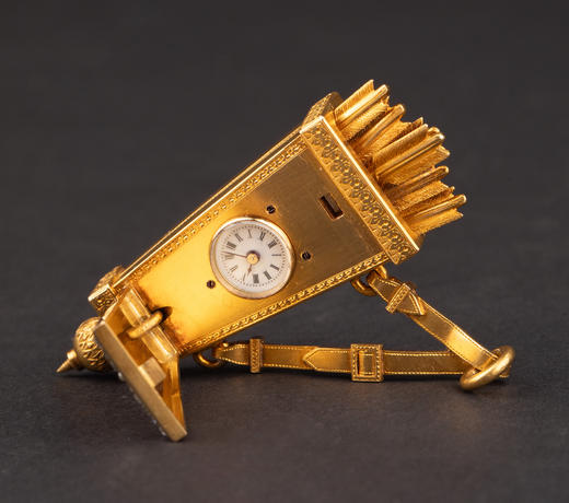 独角鹿西洋古董1840年代瑞士出品18K黄金镶嵌钻石珐琅箭袋与箭造型吊坠怀表 商品图7