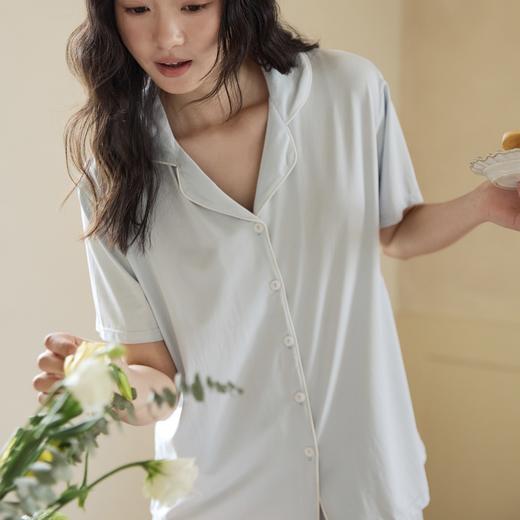 KEMU壳木蚕养·夏日家居服9831 面料柔软透气亲肤弹力奢华 宽松有度 显瘦藏肉 慵懒不邋遢 四色可选 商品图1