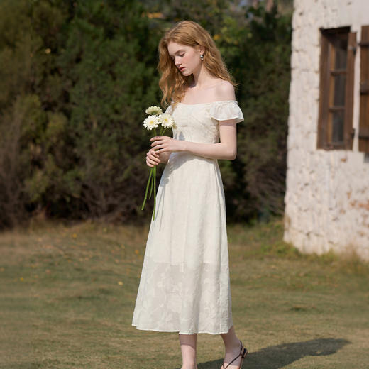 西遇法式方领连衣裙女2026夏新款收腰显瘦气质提花A字中长仙女裙E0060274 商品图3