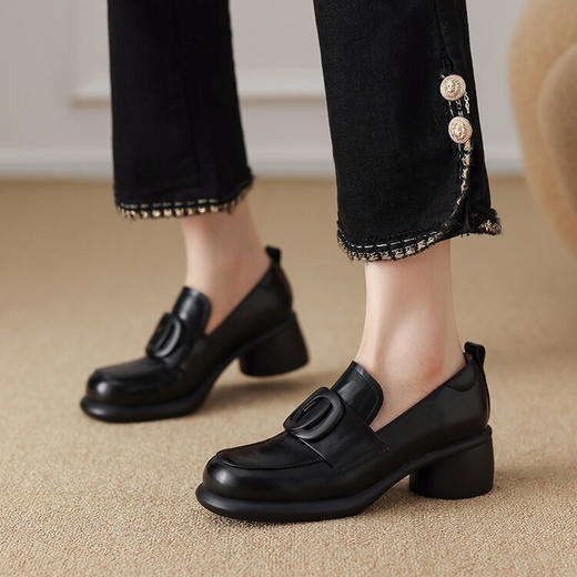 【预售5天】英伦复古粗跟真皮春秋深口豆豆鞋防水台时装中跟通勤乐福单鞋F7523 商品图3