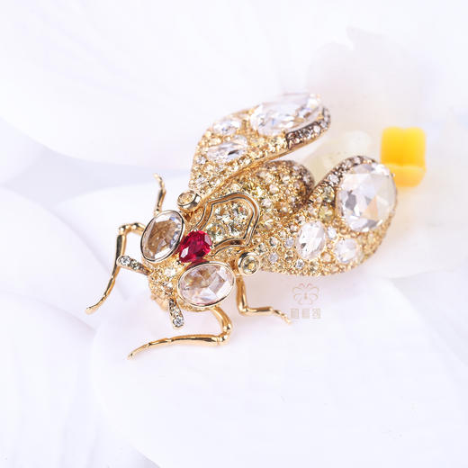 【携光而行】黄宝石飞蛾胸针金G2603110 商品图8