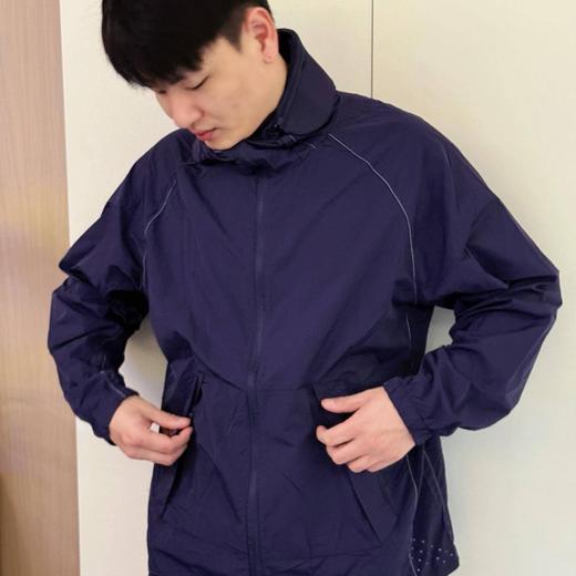 BHOVKEM 情侣款轻薄冰丝防晒衣  男女同款 自带冰丝肌理 上身体感降温 告别防晒衣闷热黏腻 轻薄如纱 贴肤不扎身 商品图3