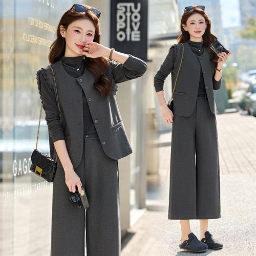 OL通勤风套装女装小个子春季新款气质马甲T恤七分裤三件套SNX3251 商品图1