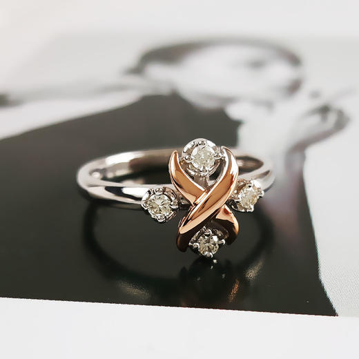 【天然正品】AU750双色金经典时尚群镶款0.125克拉钻石戒指14号（戒圈可改）110326TJ15 商品图2