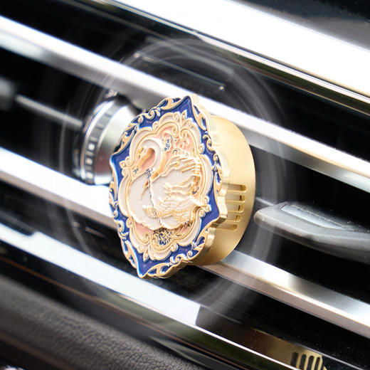 大英博物馆 天鹅贵族游戏棋盘系列 香氛车载礼盒 商品图1