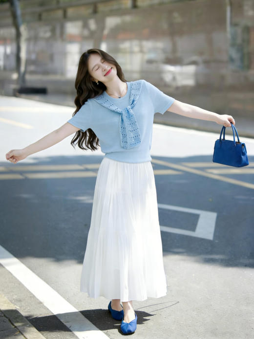 【百图lulu定制】【披肩针织衫】假两件 镂空钩花披肩  柔软 细腻 氛围感 针织衫 商品图4