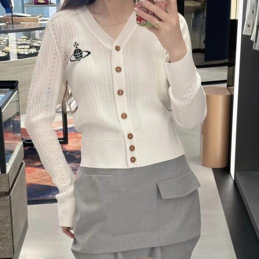 重磅渠道  土星圆领针织开衫   三色   细支羊毛坑条针织！ 商品图2