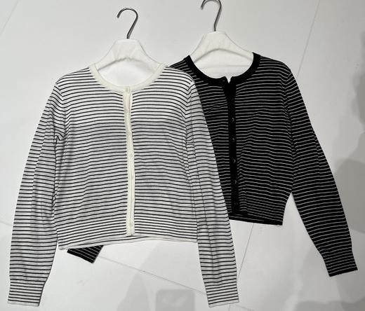 【门店同款】ENJOY秋季韩系软糯细条纹针织 164894733 商品图0