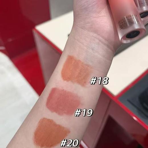 【上新特惠】阿玛尼新品粉管唇釉缎光版 #18 #19 #20红管口红4ml 商品图4
