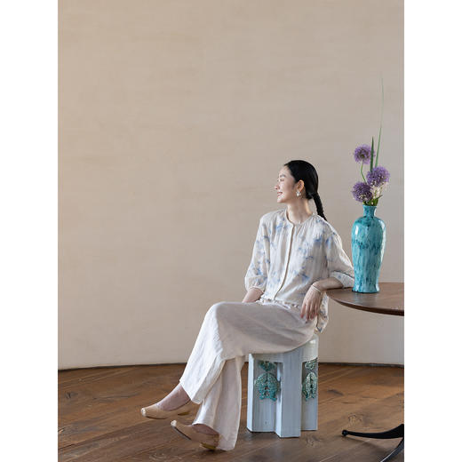 牧衣游原创 匹绣苎麻衬衫女新款轻薄圆领七分袖文艺宽松衬衣 花悦 商品图3