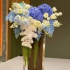欣和-绣球蝴蝶兰混搭讲台插花 商品缩略图1