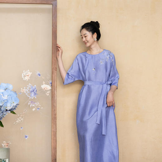 牧衣游原创 重磅双宫绸手工刺绣桑蚕丝连衣裙女蓝色复古长裙 以夏 商品图0