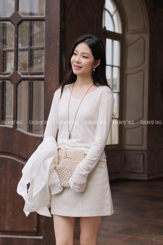 【门店同款】ENJOY夏季轻盈U领长袖T恤 170498260 商品图1