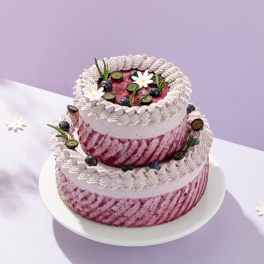 【蓝莓鲜果乐园】春日鲜果蛋糕，鲜爽蓝莓解腻，蛋糕胚松软绵密，酸甜交织，甜而不腻，一口尽享清新酸甜（今日特惠） 商品图0