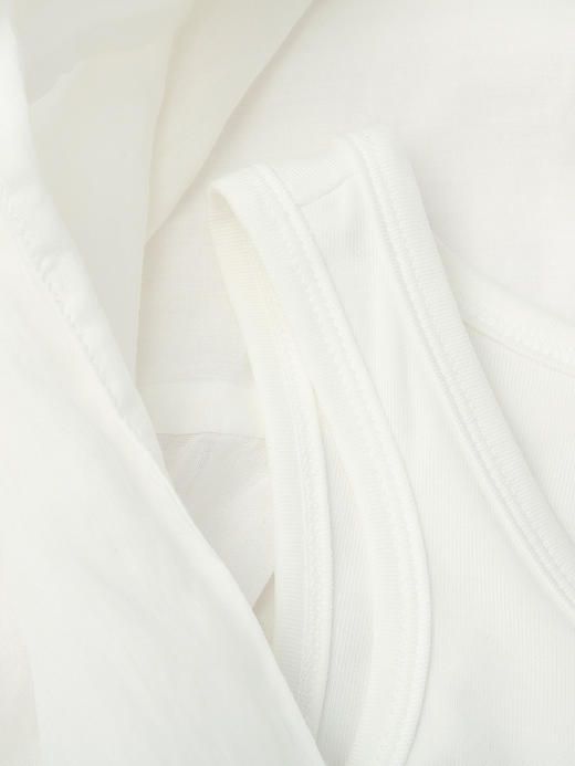 法式慵懒风白色假两件天丝衬衫套装女 内搭吊带 + V 领翻领宽松防晒衫 小个子度假风两件套上衣 商品图2