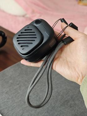 艾酷力迷你磁吸挂脖风扇 | 边走边吹，一路凉爽如山风
