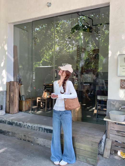 <曾小咸推荐>4.5现货秒杀 ！微信超特价！韩系花边下摆v领打底衫 日常139.99 立减80 秒杀59.99！！ 商品图6